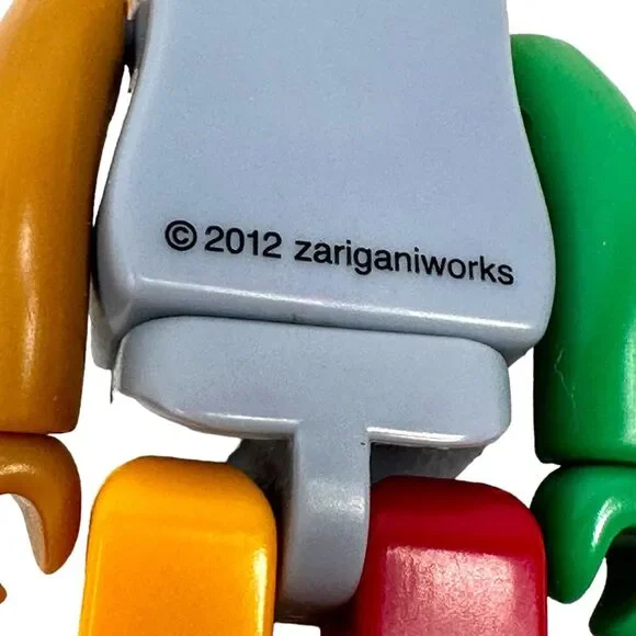 Medicom Be@Rbrick Series 24 Zarigani Works Secret Collagen Bear Bearbrick S24